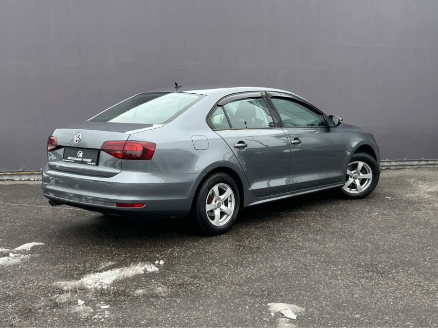 Volkswagen Jetta VI