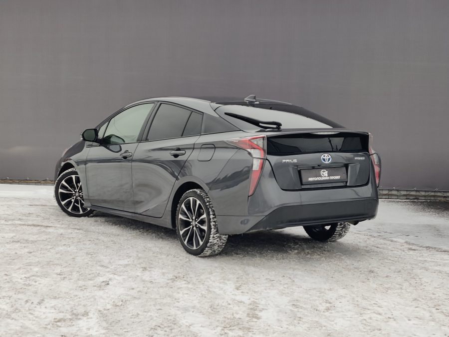 Toyota Prius, 2016