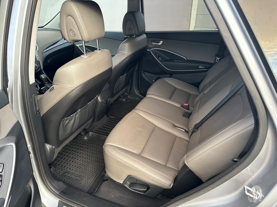Hyundai Grand Santa Fe