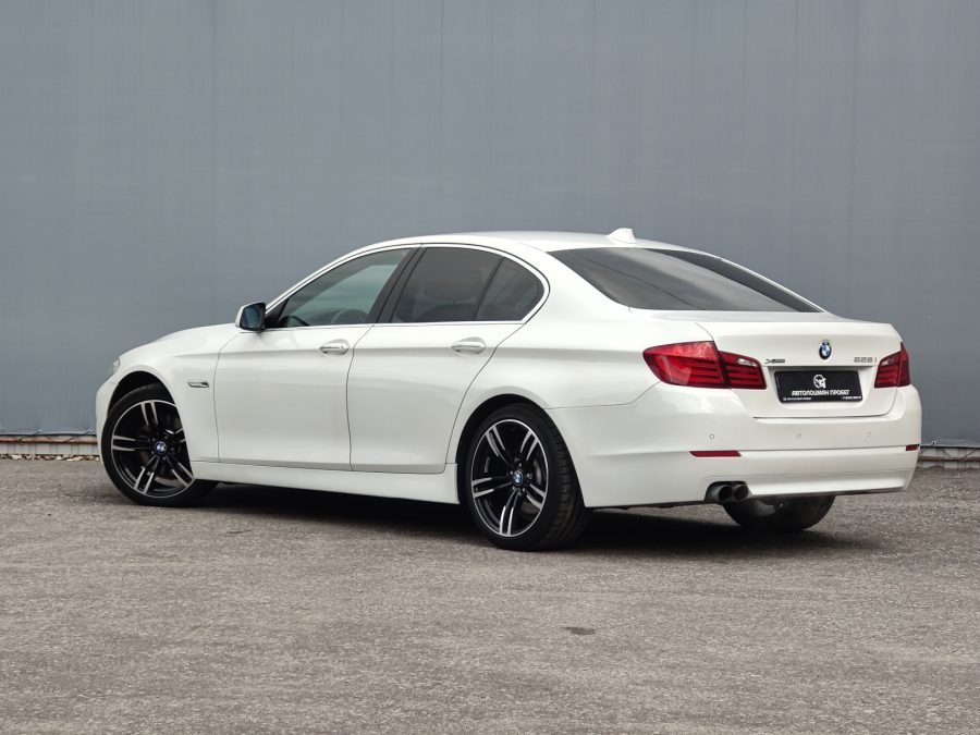 BMW 5 серия 2.0 AT, 2013