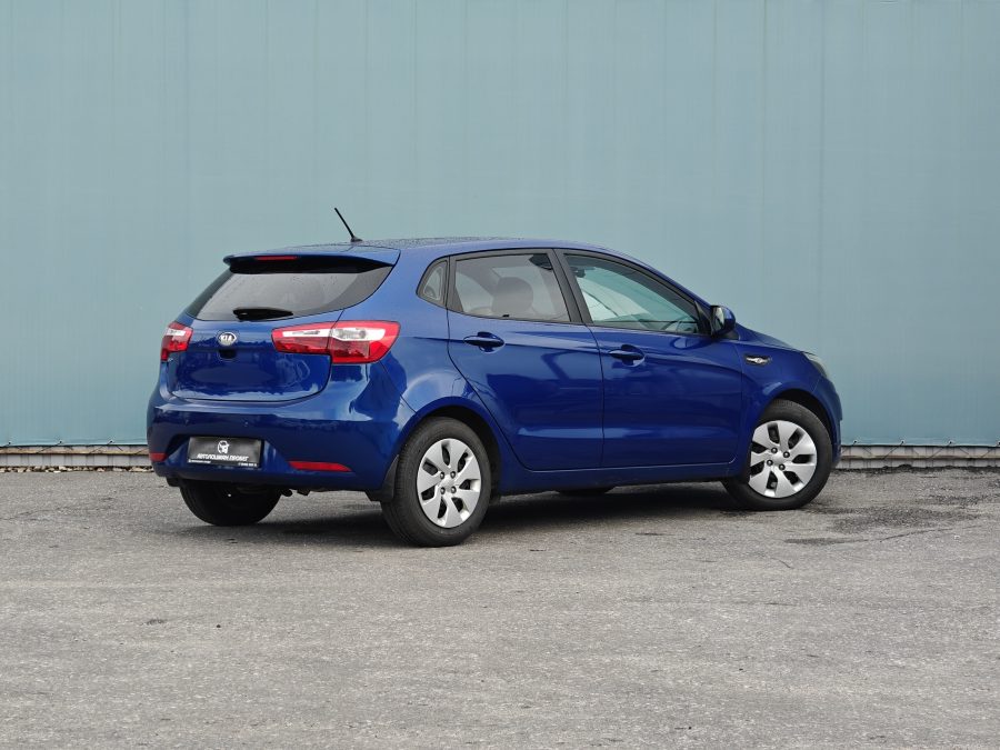 Kia Rio , 2013