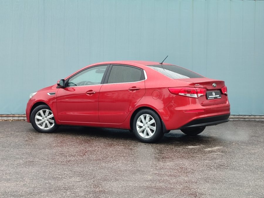 Kia Rio 1.6 AT