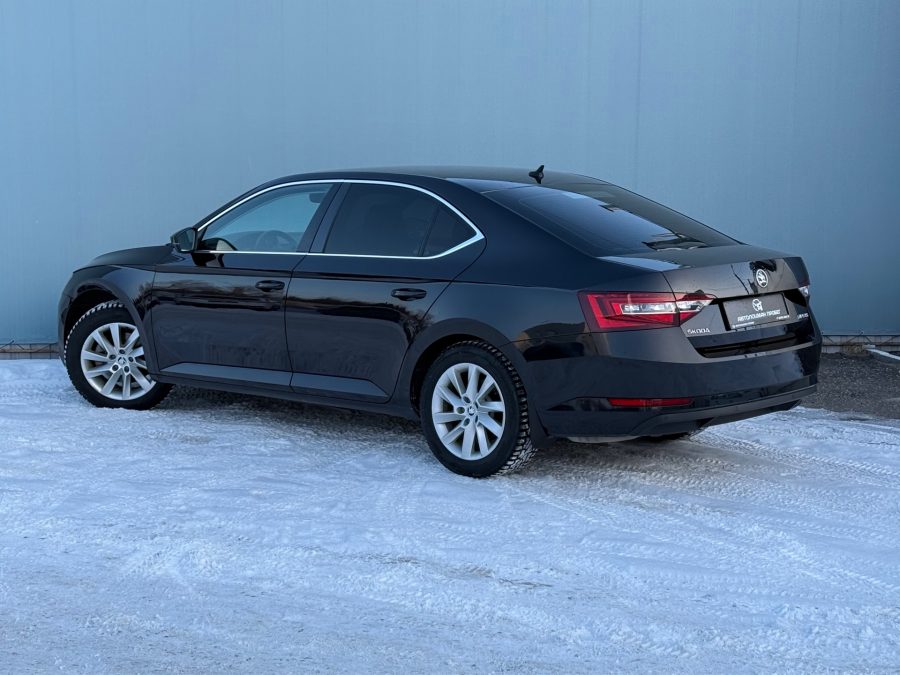Skoda Superb 1.8 AMT