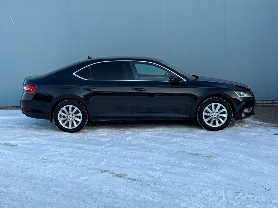Skoda Superb 1.8 AMT