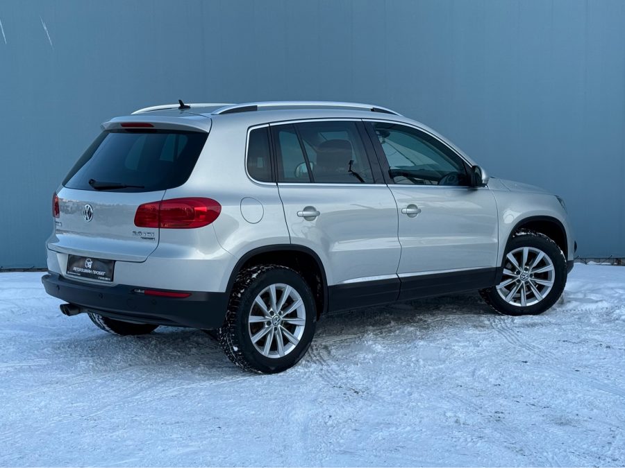 Volkswagen Tiguan 2.0 AT