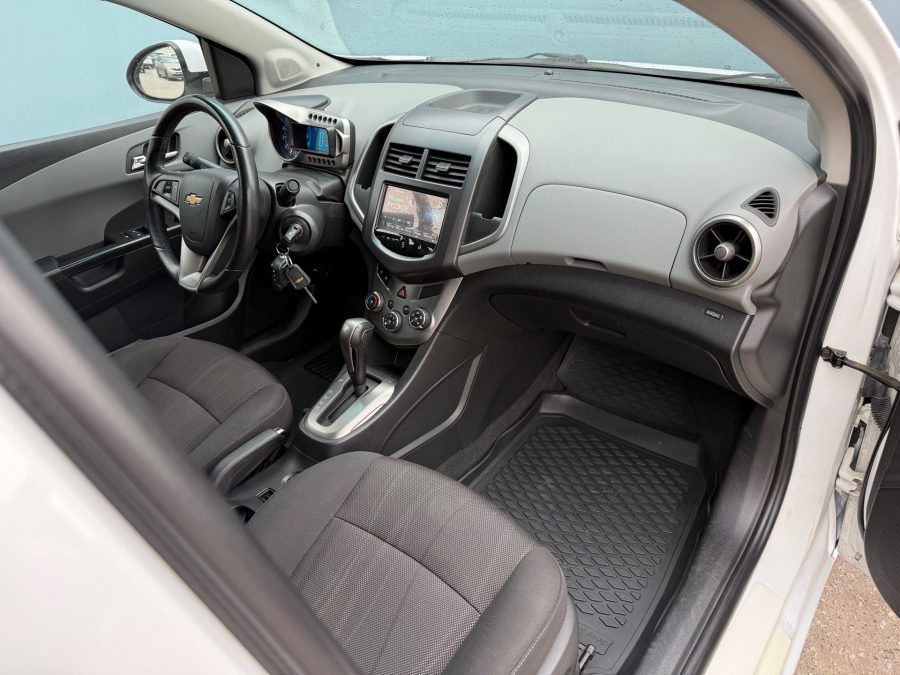 Chevrolet Aveo 1.6 AT
