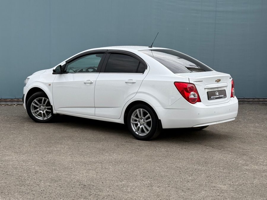 Chevrolet Aveo 1.6 AT