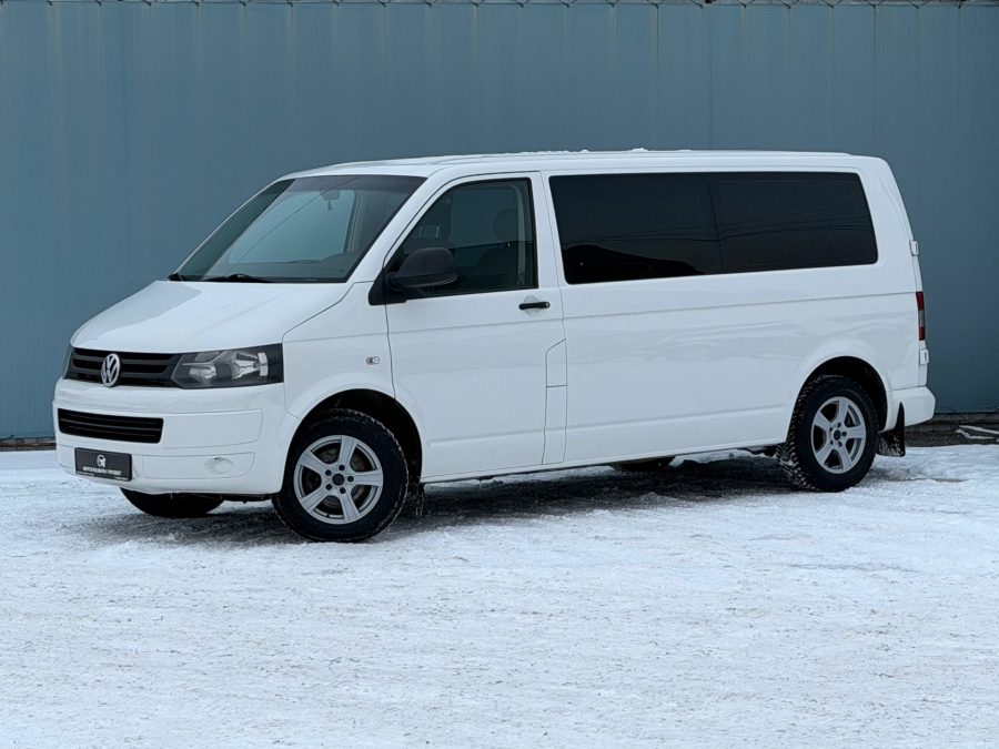 Volkswagen Caravelle 2.0 MT