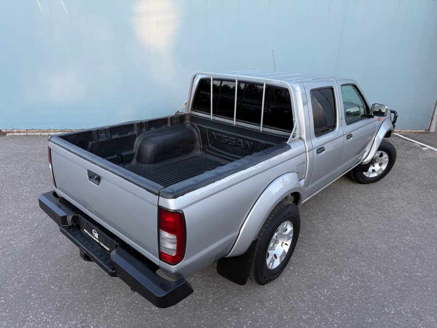Nissan NP300