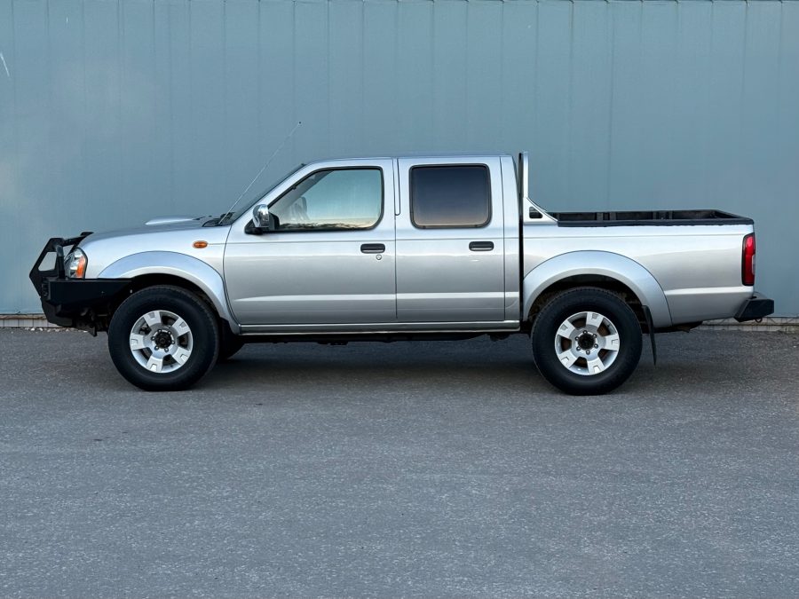 Nissan NP300