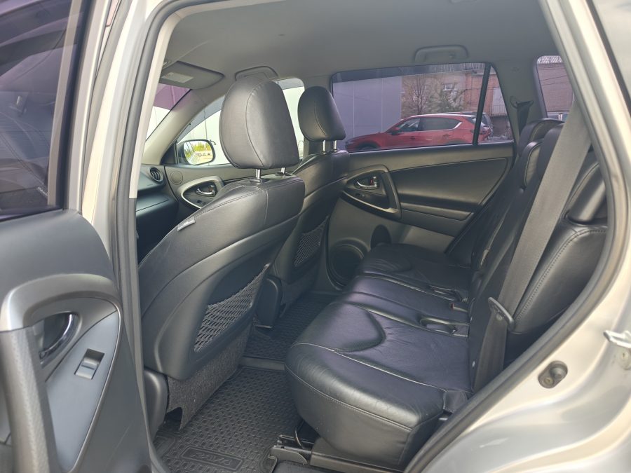 Toyota RAV4 LONG