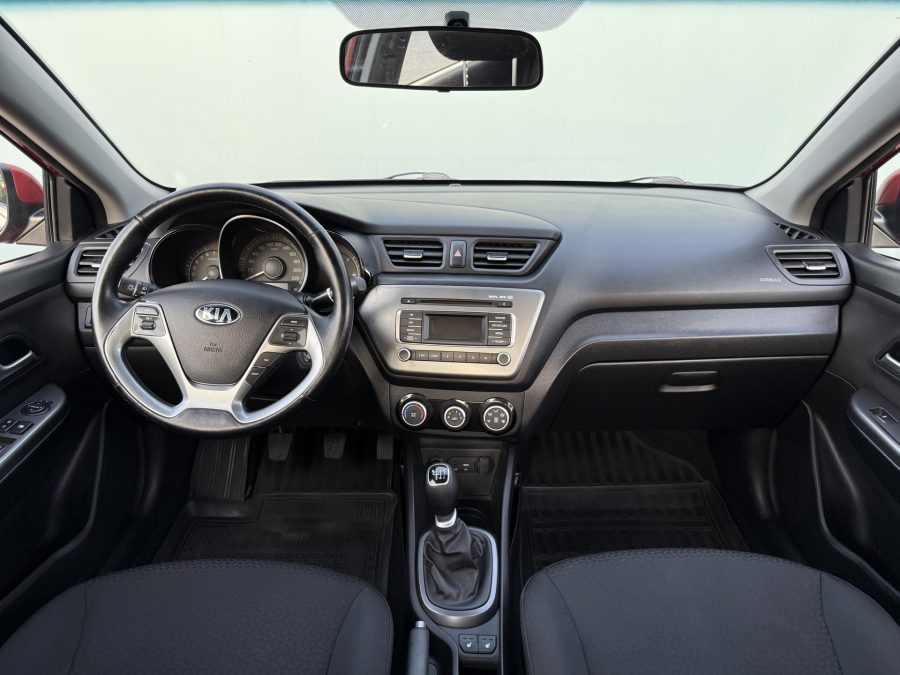 Kia Rio 1.6 MT, 2015
