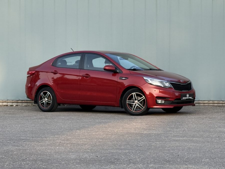Kia Rio 1.6 MT, 2015