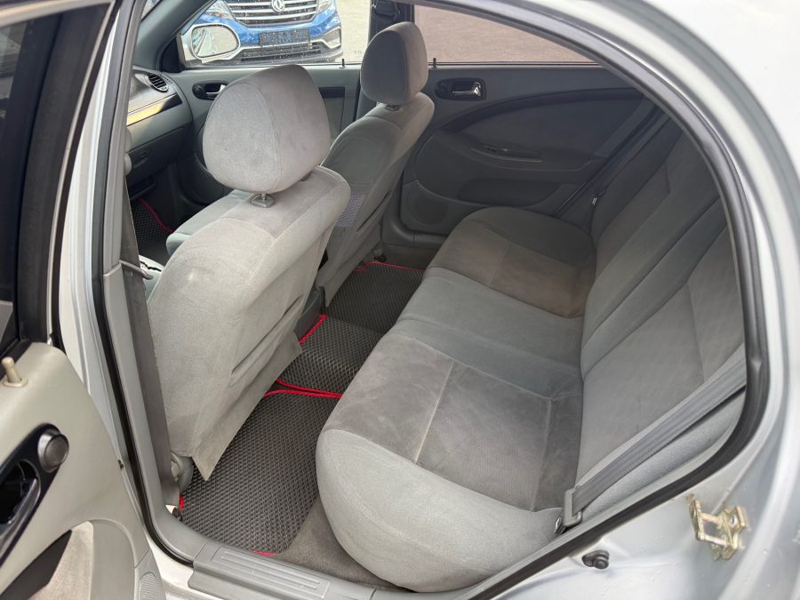 Chevrolet Lacetti 1.6 AT