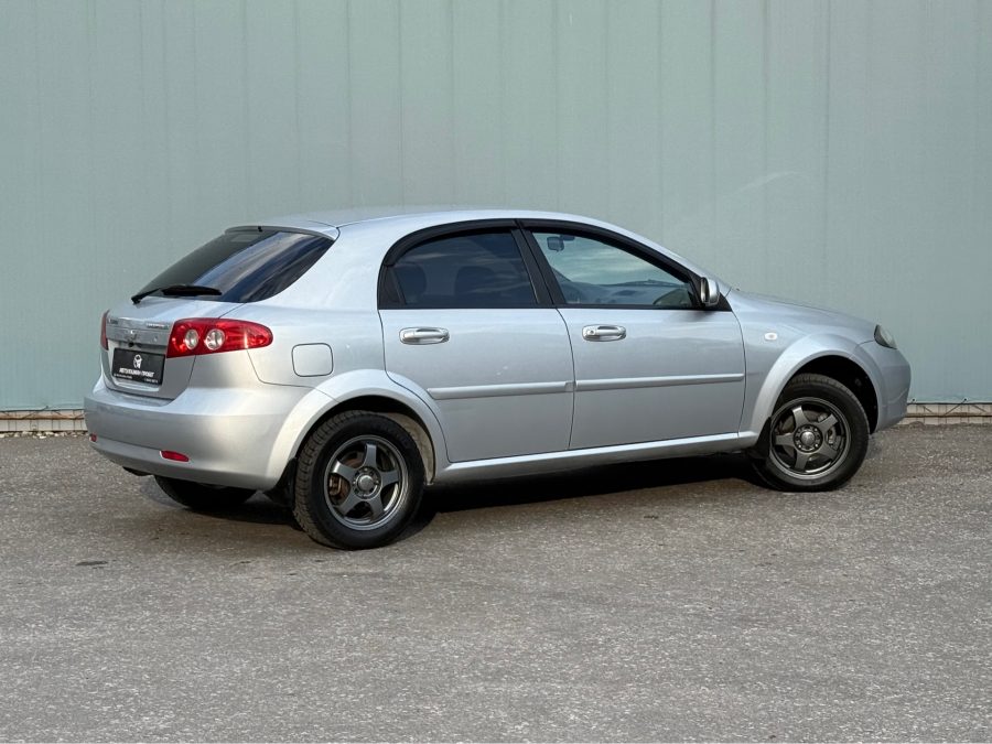 Chevrolet Lacetti 1.6 AT