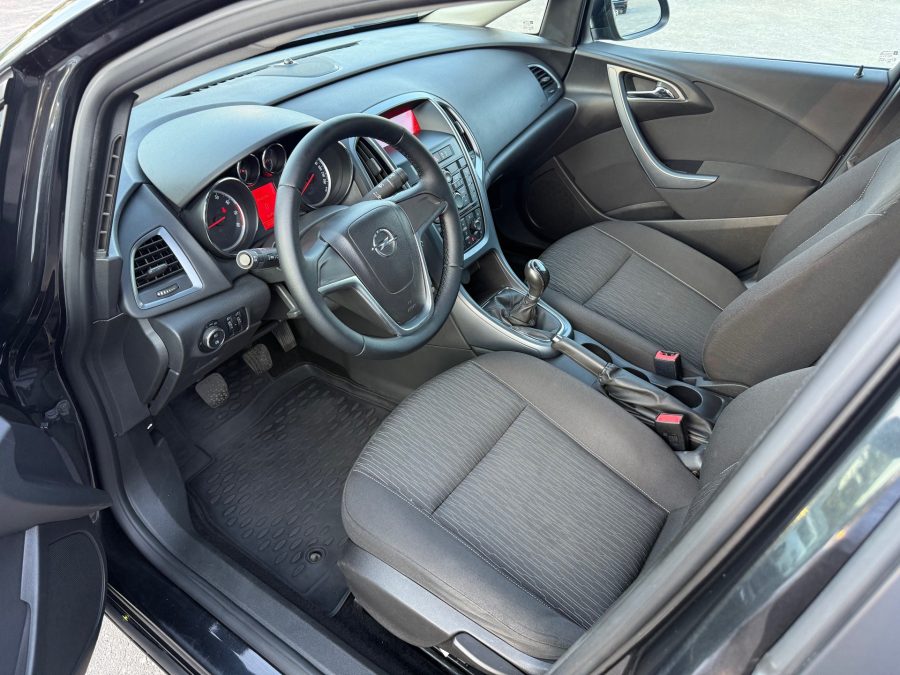 Opel Astra 1.6 MT