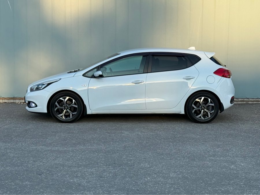 Kia Ceed 1.6 AT
