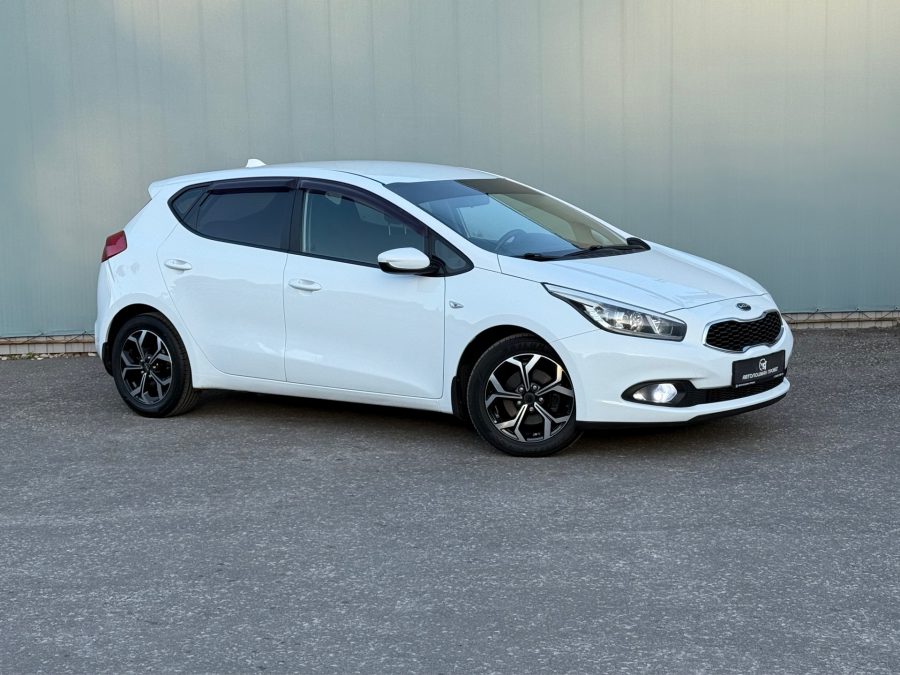Kia Ceed 1.6 AT