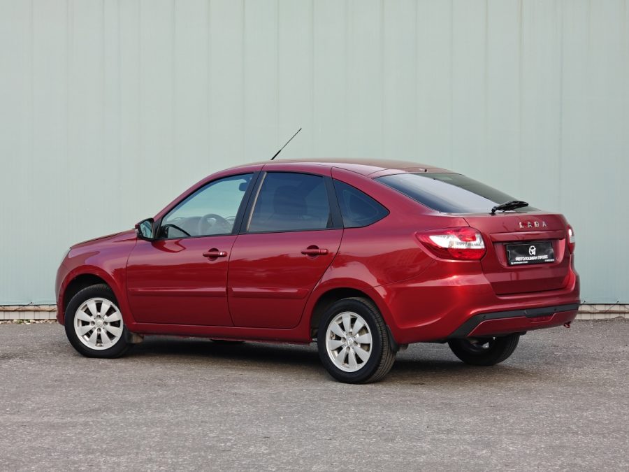 ВАЗ (LADA) Granta 1.6 AT