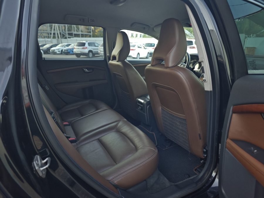 Volvo XC70