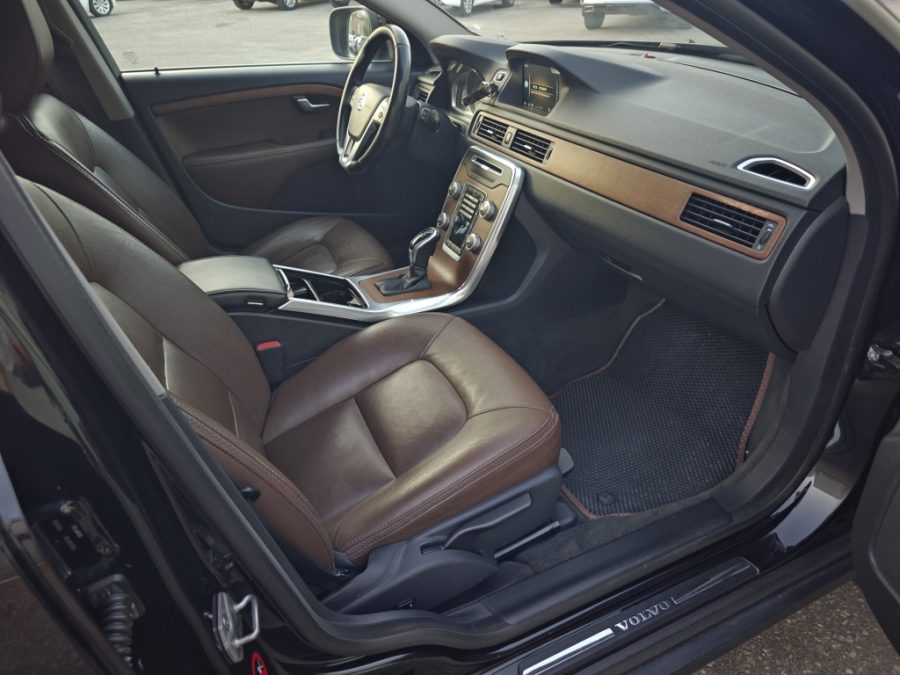 Volvo XC70