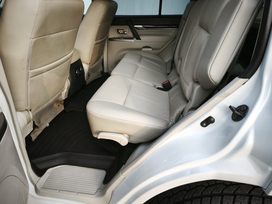Mitsubishi Pajero IV Рестайлинг