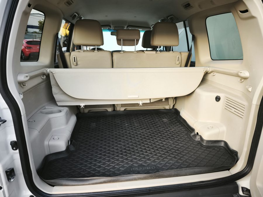 Mitsubishi Pajero IV Рестайлинг