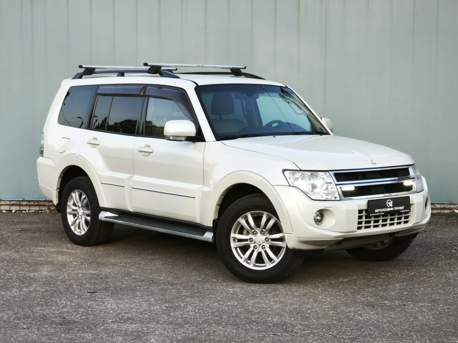 Mitsubishi Pajero IV Рестайлинг
