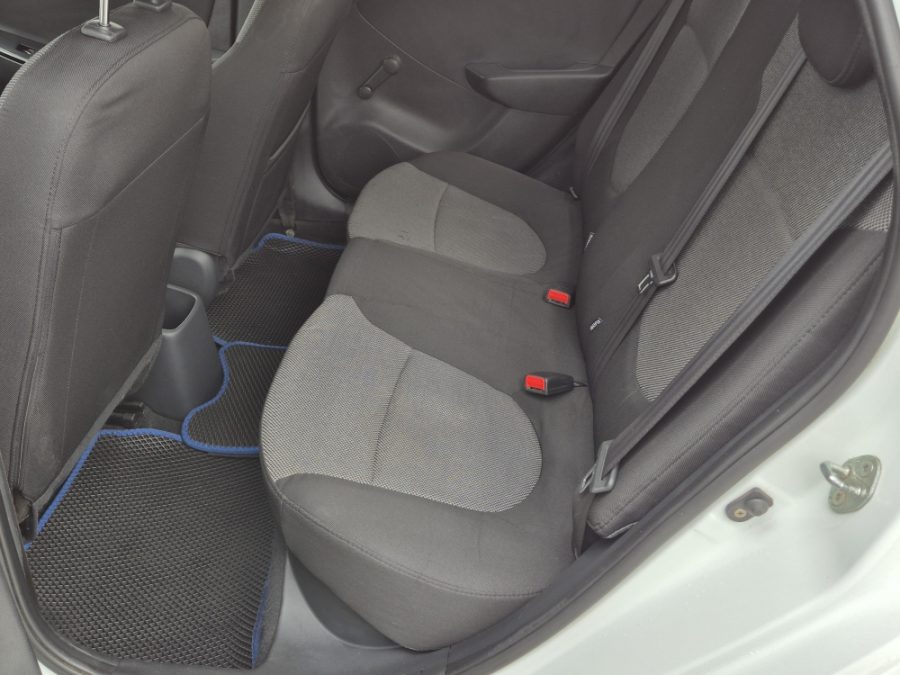 Hyundai Solaris 1.6 MT