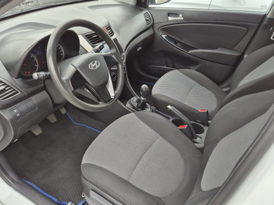 Hyundai Solaris 1.6 MT