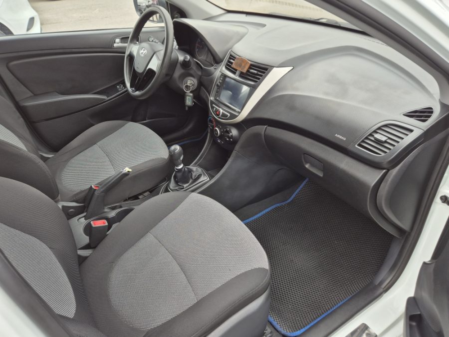 Hyundai Solaris 1.6 MT