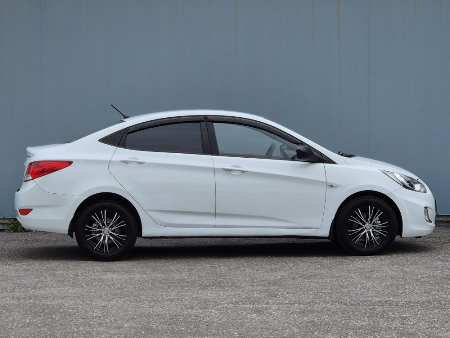 Hyundai Solaris 1.6 MT