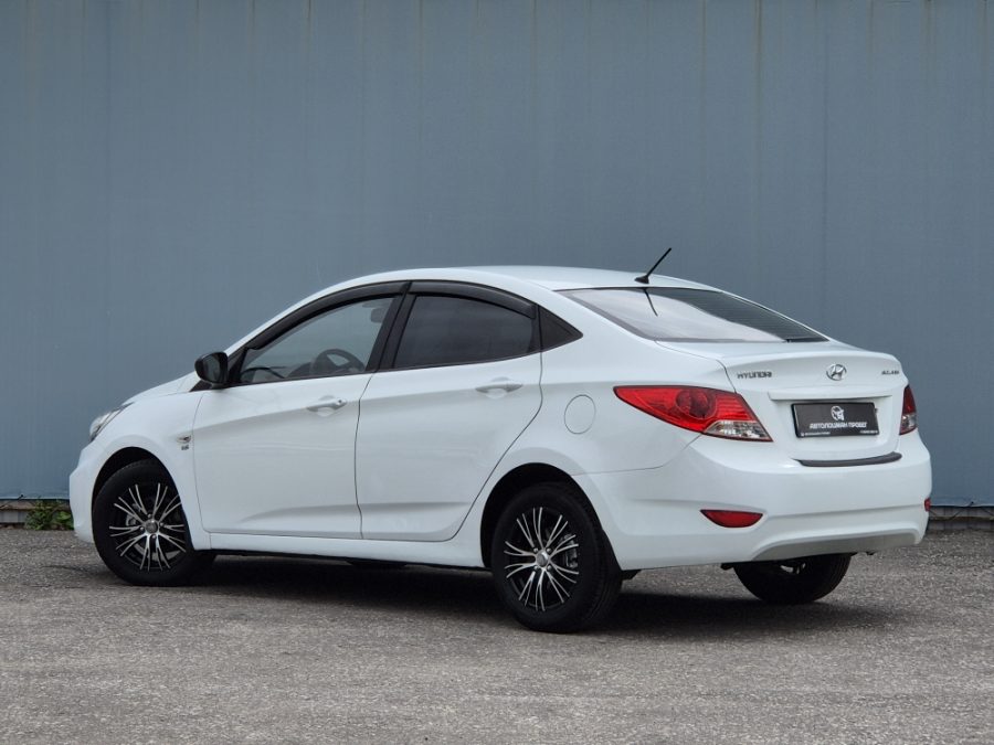 Hyundai Solaris 1.6 MT