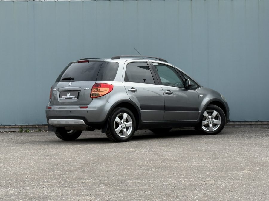 Suzuki SX4 1.6 AT