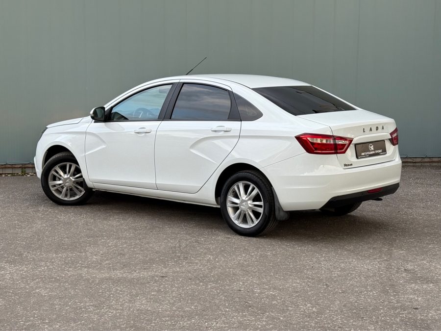ВАЗ (LADA) Vesta 1.6 MT