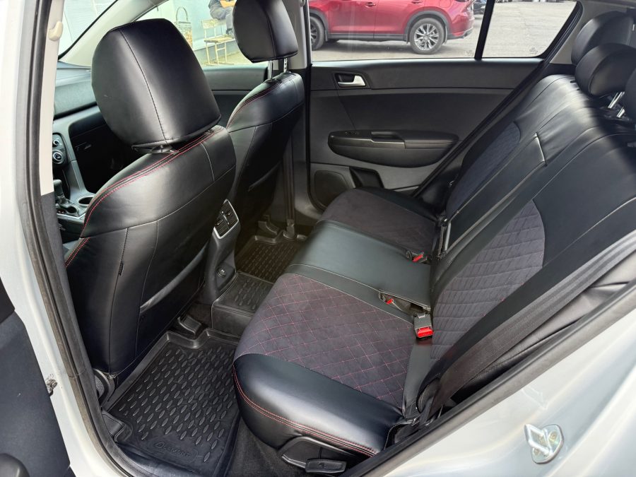 Kia Sportage 2.0 AT