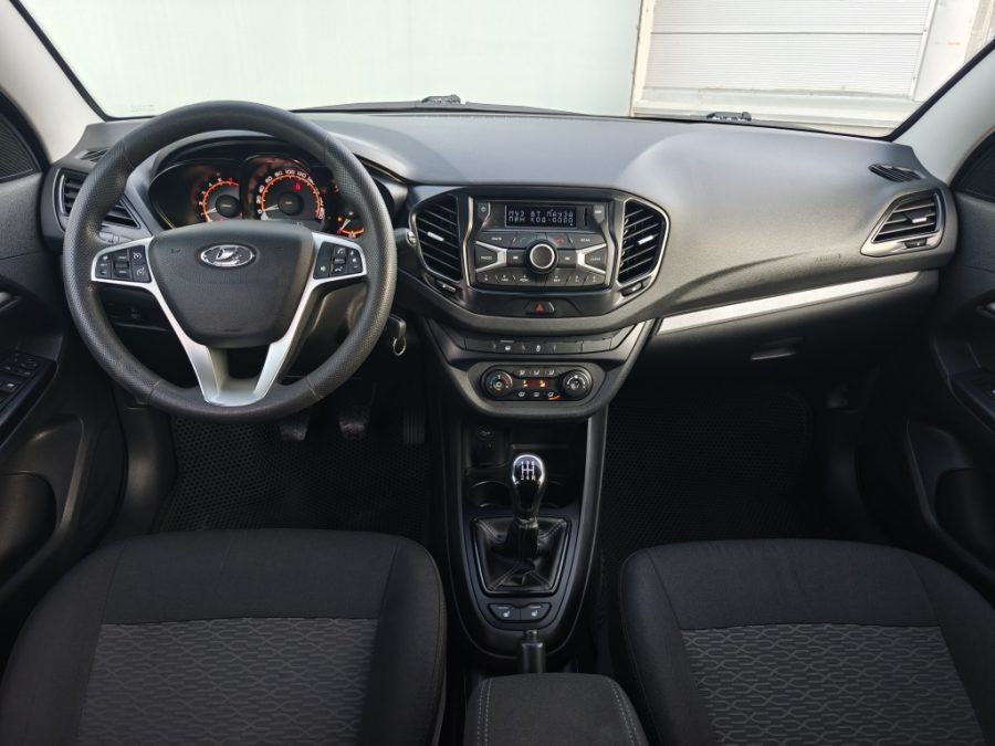 ВАЗ (LADA) Vesta 1.6 MT