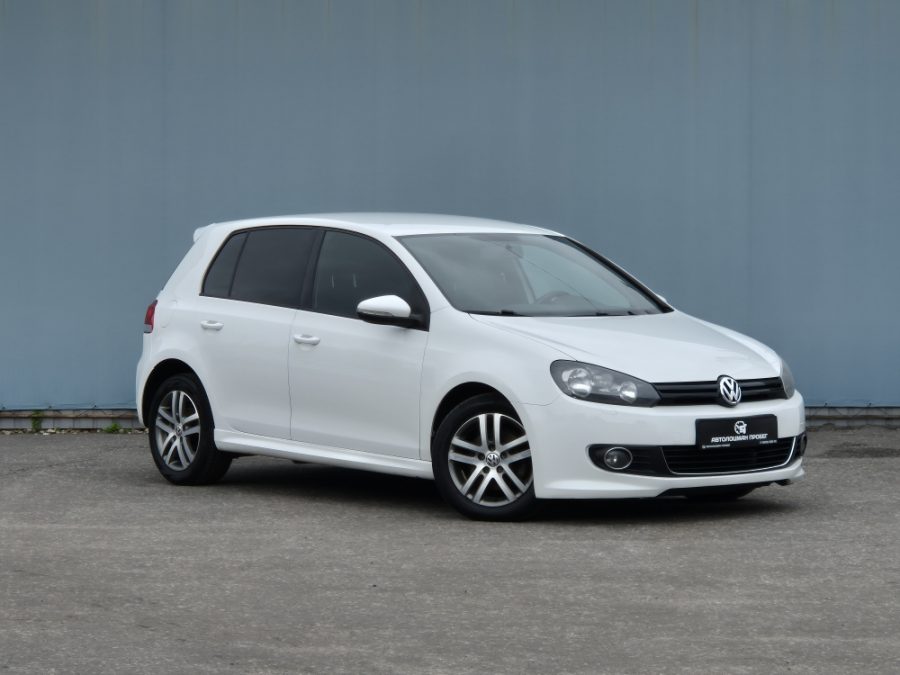 Volkswagen Golf R-Line