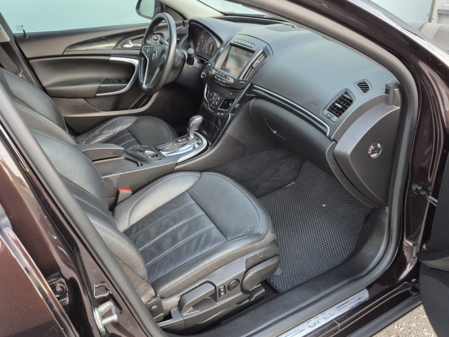 Opel Insignia 2.0 AT