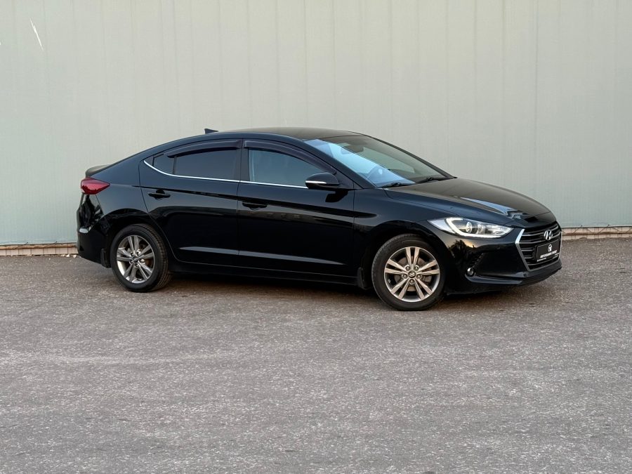 Hyundai Elantra 2.0 AT