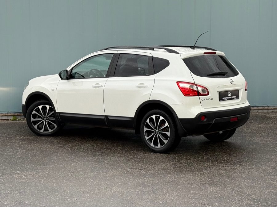 Nissan Qashqai 2.0 CVT