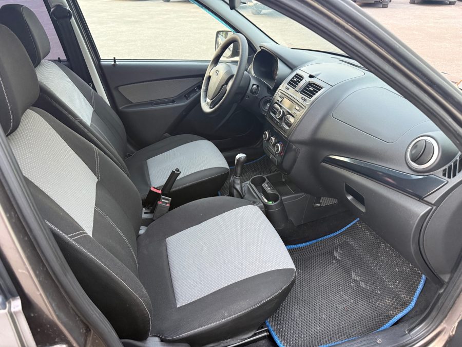 ВАЗ (LADA) Kalina 1.6 MT