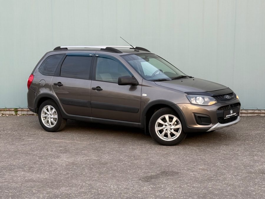ВАЗ (LADA) Kalina 1.6 MT