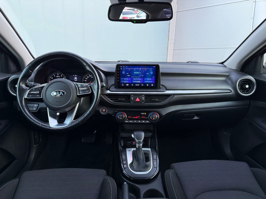 Kia Cerato 2.0 AT