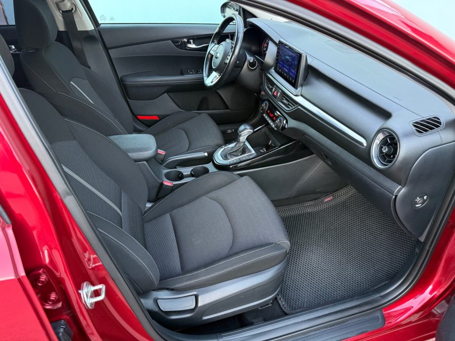 Kia Cerato 2.0 AT
