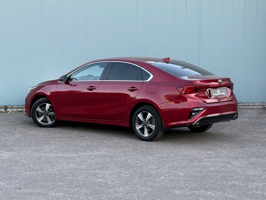 Kia Cerato 2.0 AT