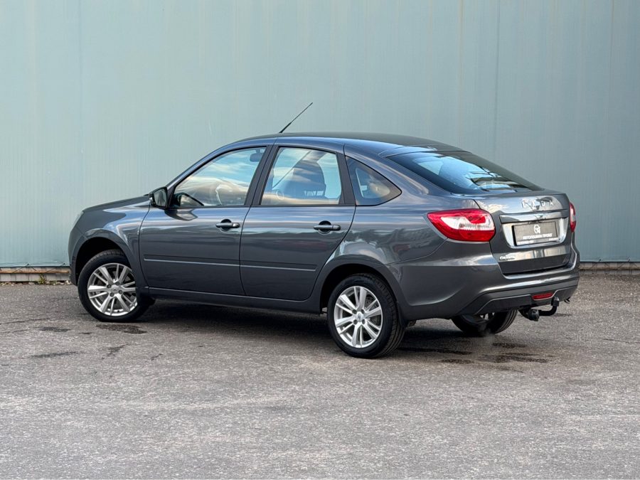 ВАЗ (LADA) Granta 1.6 MT