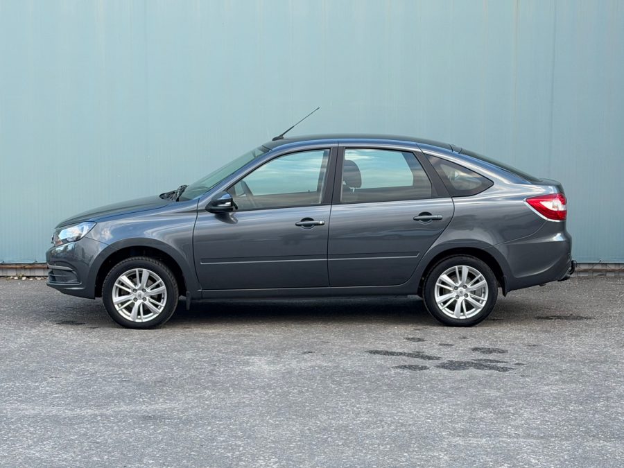 ВАЗ (LADA) Granta 1.6 MT