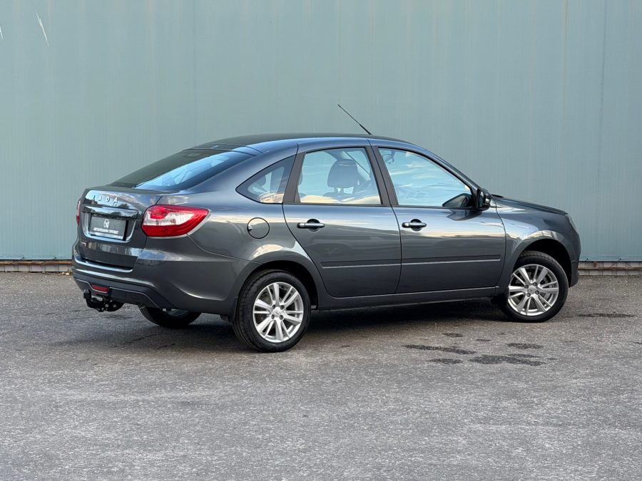 ВАЗ (LADA) Granta 1.6 MT