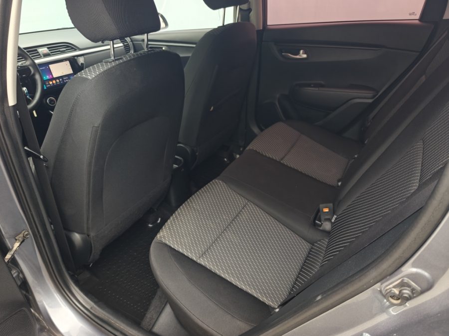 Kia Rio 1.6 MT